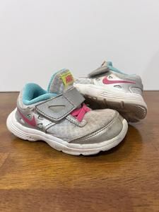 Infant Nike Fusion Lite 599297-010 Size 6C US 5.5 UK 22 EUR Silver Teal Fuchsia